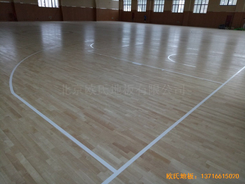 浙江臺州路北街道籃球館運(yùn)動地板鋪設(shè)案例0