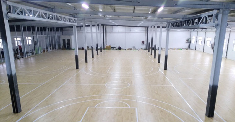 河南籃球訓(xùn)練中心體育木地板鋪設(shè)案例